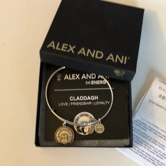 ALEX AND ANI Claddagh Energy Bracelet - Picture 6 of 7